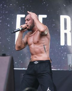 Ben Fero şarkı sözü ve çevirileri